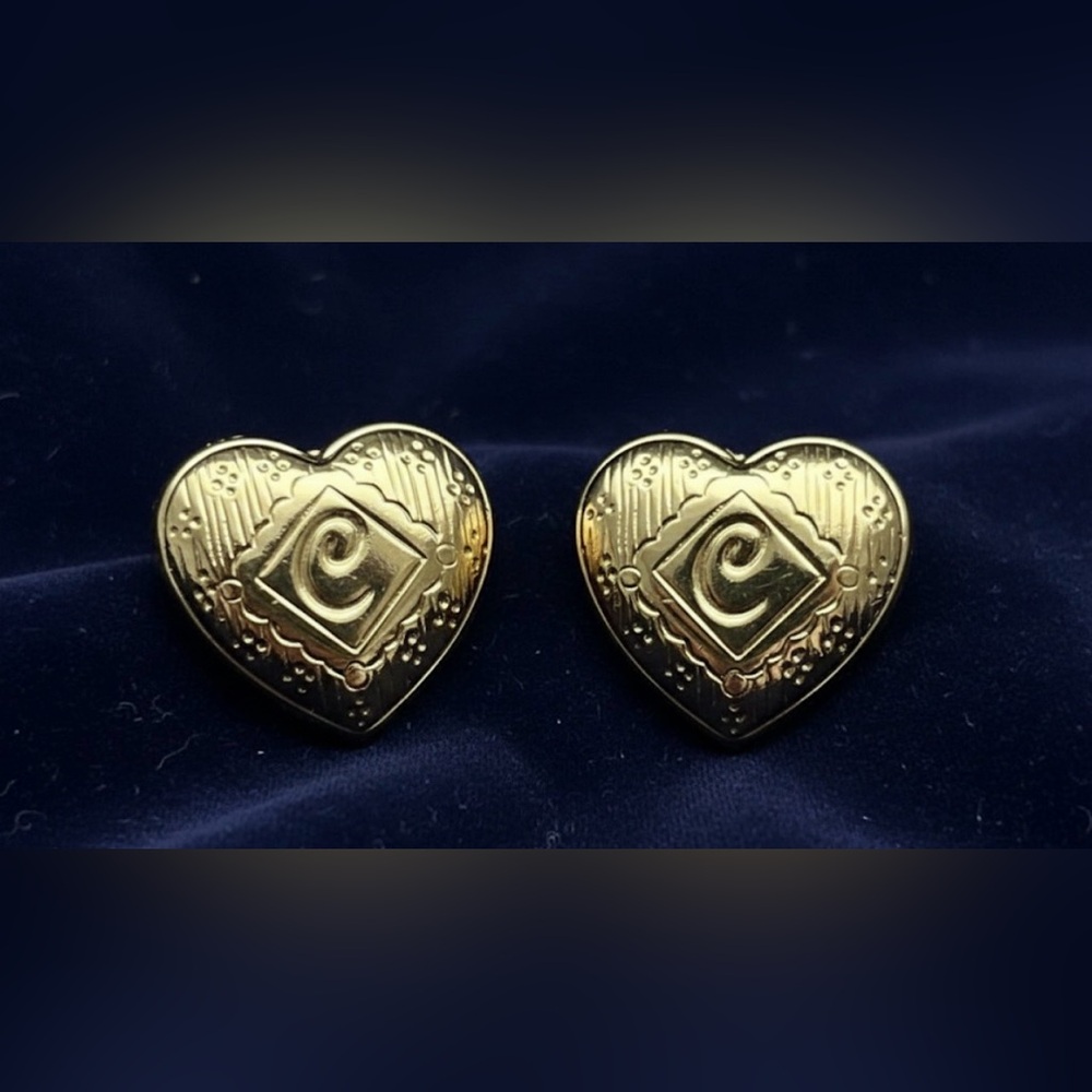 VINTAGE 1979 Avon Heartshine Gold Tone Stud Earrings - MINT